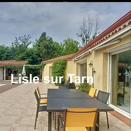 D Hôtes Dans Couette-café *